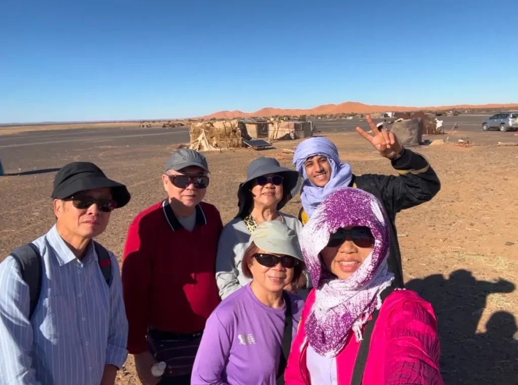 Guests with berber guide merzouga